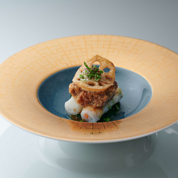 MenexSignature_自家製仁稔燒脆皮雪花牛肋肉House-made Gooseberry Sauce with Crispy Marbled Beef Ribs_May2021 (2)